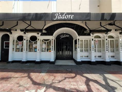 j adore los angeles reviews